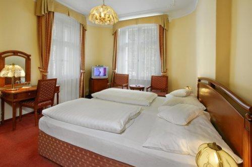 Hotel Saint Antonius Mariańskie Łaźnie Zewnętrze zdjęcie