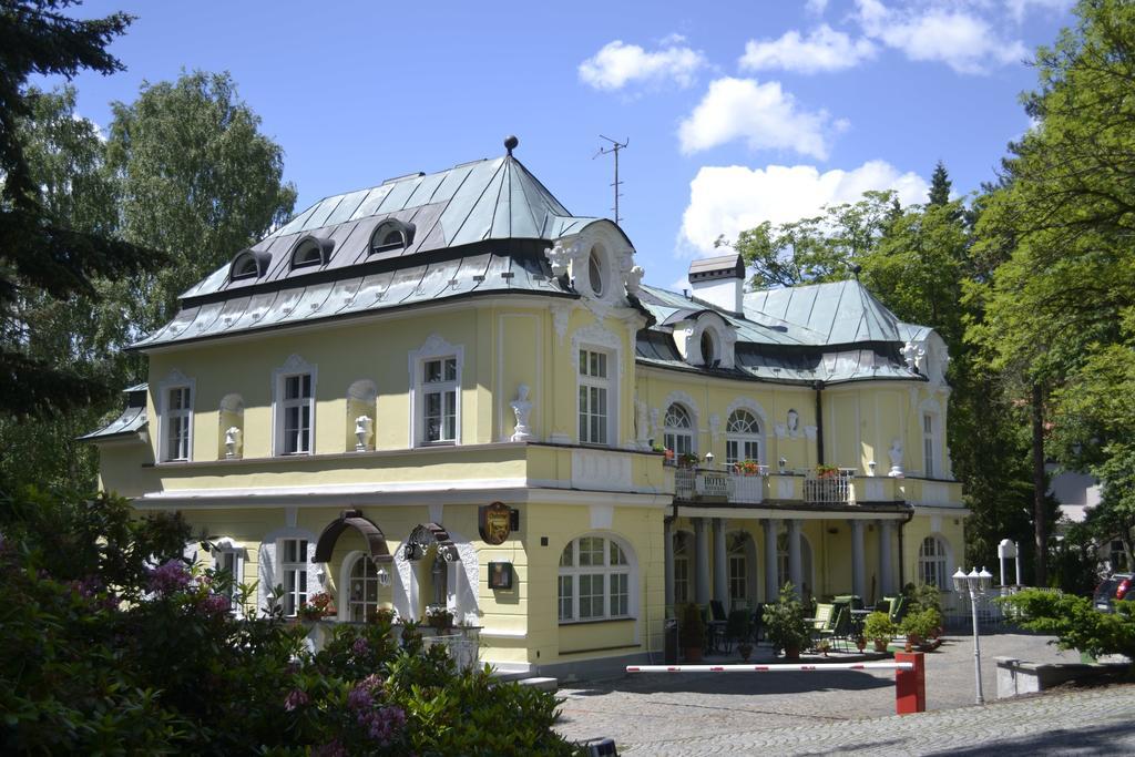 Hotel Saint Antonius Mariańskie Łaźnie Zewnętrze zdjęcie